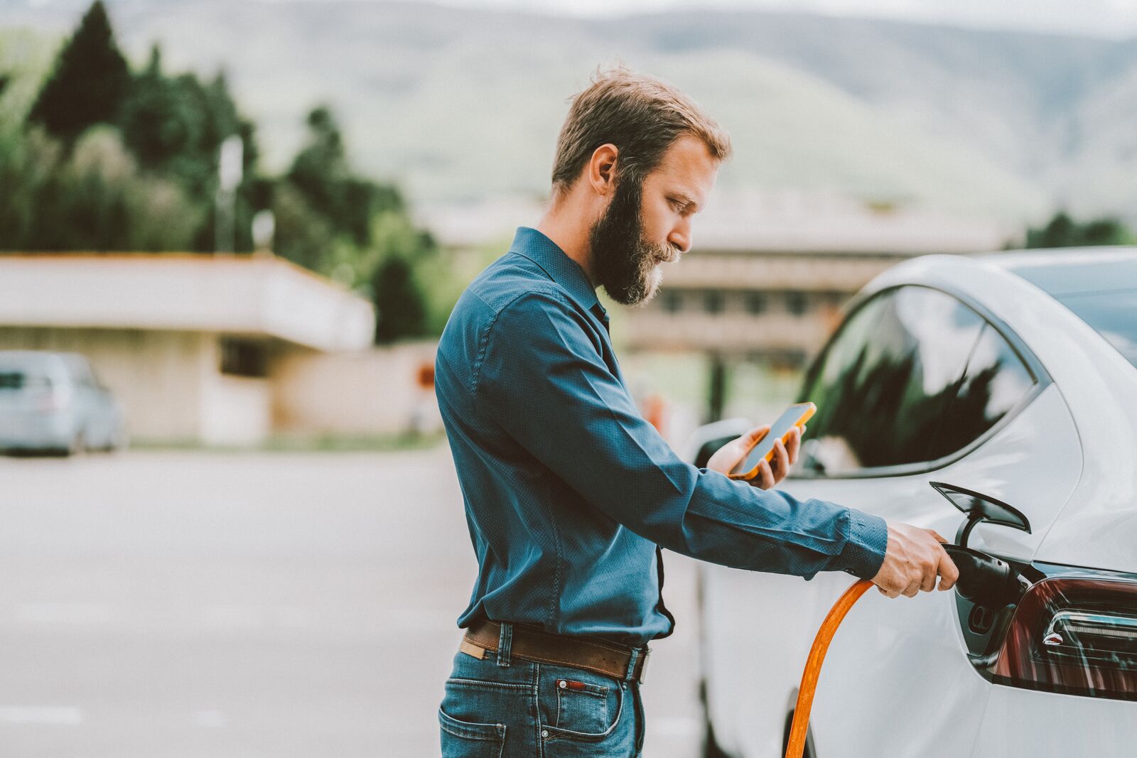 Consejos para cargar un coche eléctrico - Blog de Renting | ayvens.es/blog